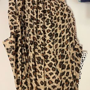 Jodifl size large Cheetah Kimono perfect and trendy!